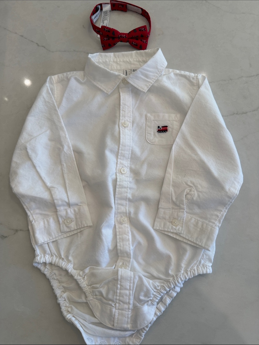 Janie and Jack White Long-Sleeve Button Baby Bodysuit Shirt with bow tie!